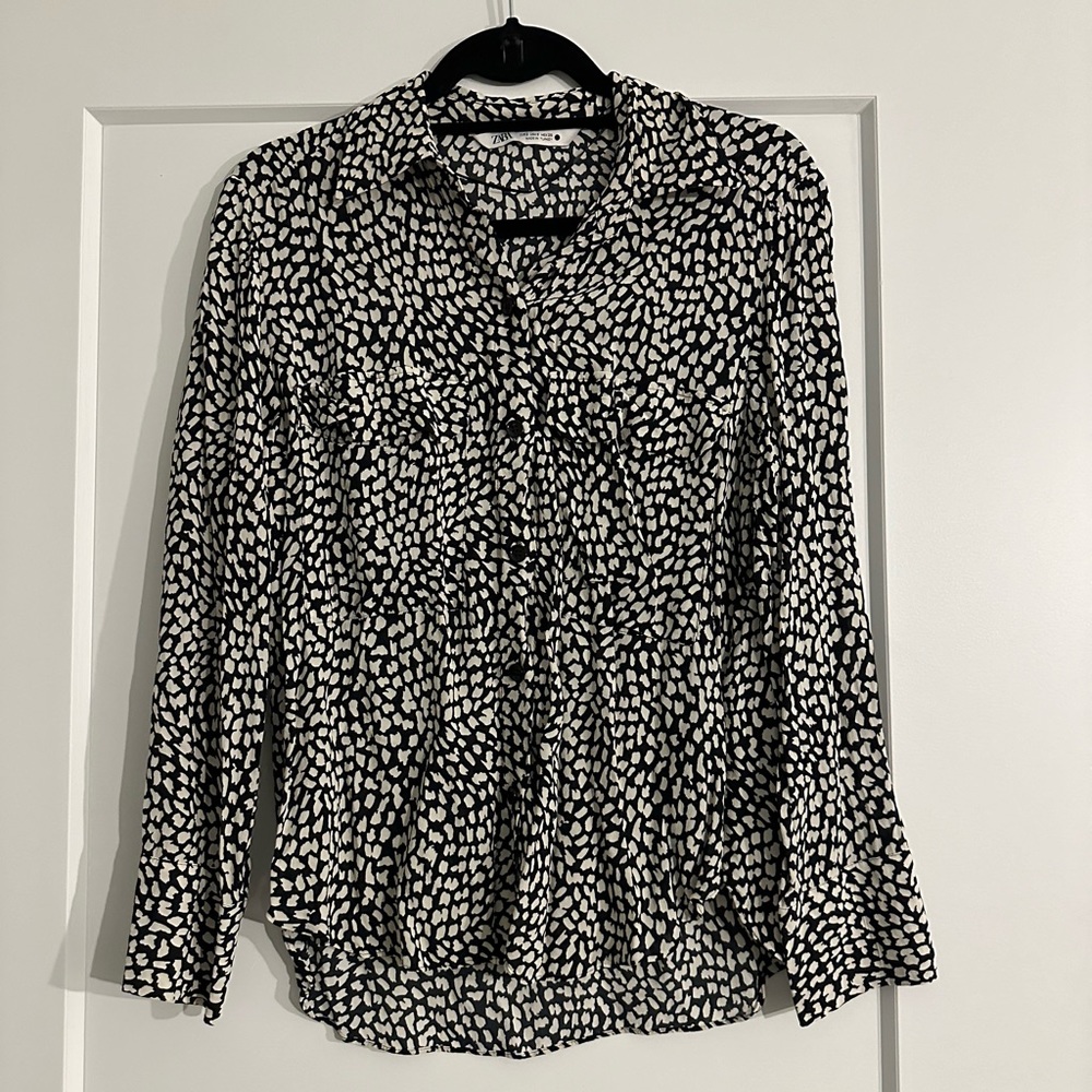 Zara Women’s Button Down Blouse